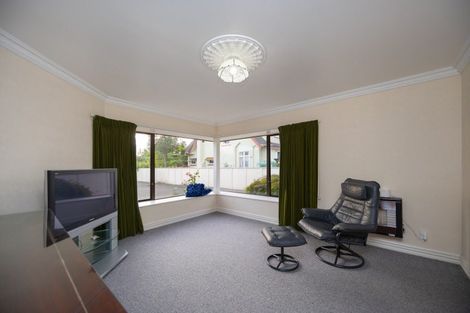 Photo of property in 165 Russell Street, Palmerston North, 4414