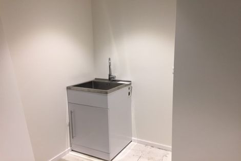 Photo of property in 5 Duin Lane, Wiri, Auckland, 2104