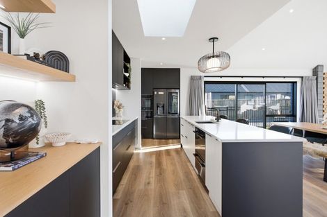 Photo of property in 16 Three Kings Court, Outram, 9019