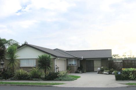 Photo of property in 8 Woodbank Drive, Glen Eden, Auckland, 0602