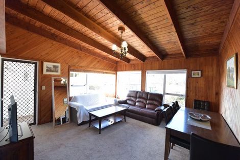 Photo of property in 492 Blockhouse Bay Road, Blockhouse Bay, Auckland, 0600