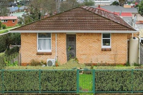 Photo of property in 156 Brady Street, Te Awamutu, 3800