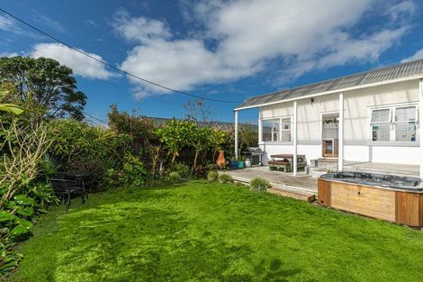 Photo of property in 19a Doment Crescent, Orewa, 0931
