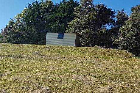 Photo of property in 37 Seaview Road, Cable Bay, 0420