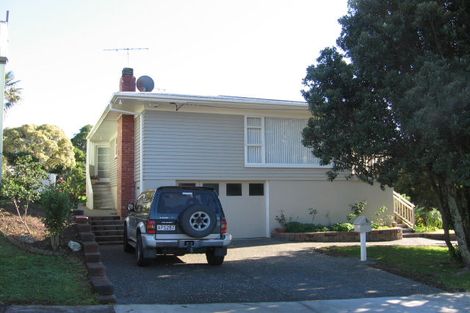 Photo of property in 11 Fairlea Road, Te Atatu South, Auckland, 0610