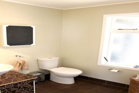 Photo of property in 7 Percival Road, Paraparaumu Beach, Paraparaumu, 5032