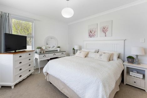 Photo of property in 25 Montana Road, Totara Park, Upper Hutt, 5018