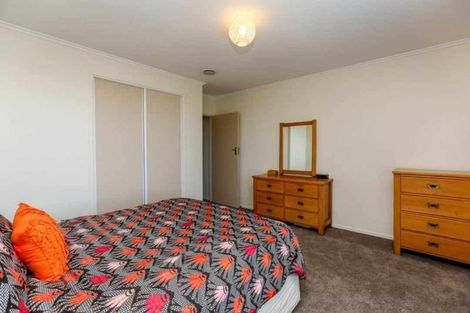 Photo of property in 107 Govett Avenue, Frankleigh Park, New Plymouth, 4310