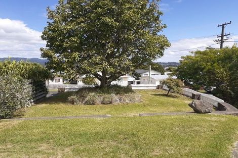 Photo of property in 1a Gaede Terrace, Sunnyvale, Auckland, 0612