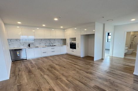 Photo of property in 201/1a Kings Road, Mount Roskill, Auckland, 1041