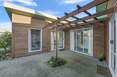 Photo of property in 20 Simcox Street, Otaki Beach, Otaki, 5512