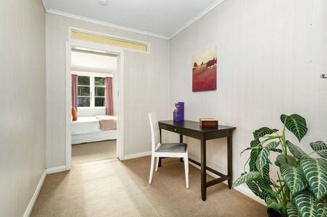 Photo of property in 83 Oxford Street, Tawa, Wellington, 5028