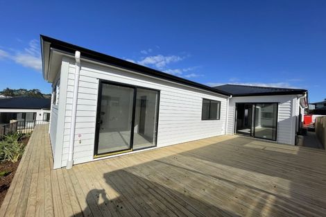 Photo of property in 4 Croatia Avenue, Huapai, Kumeu, 0810