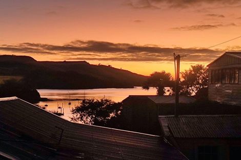 Photo of property in 6 Harbour Terrace, Careys Bay, Port Chalmers, 9023