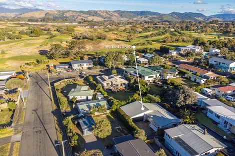 Photo of property in 18c Titoki Road, Waikanae Beach, Waikanae, 5036