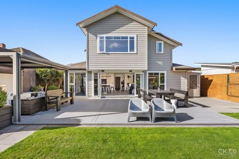 Photo of property in 20 Saint James Avenue, Boulcott, Lower Hutt, 5011