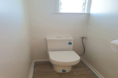 Photo of property in 47 Fairclough Road, Beach Haven, Auckland, 0626