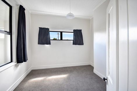 Photo of property in 4 Cross Street, Milton, 9220