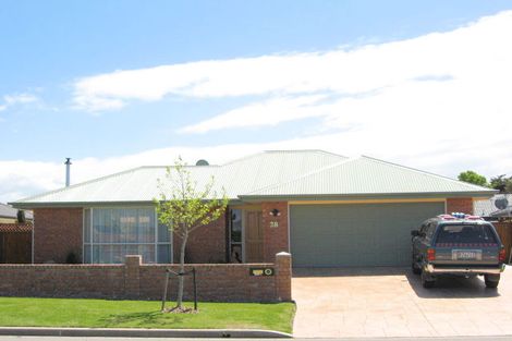 Photo of property in 28 Rowse Street, Rangiora, 7400