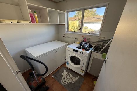 Photo of property in 1 Luxton Place, Rangiora, 7400
