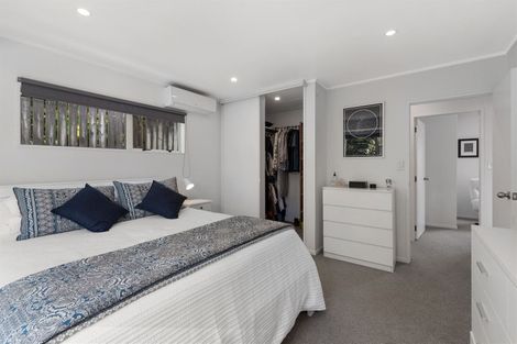 Photo of property in 2/11 Mercury Lane, Windsor Park, Auckland, 0632