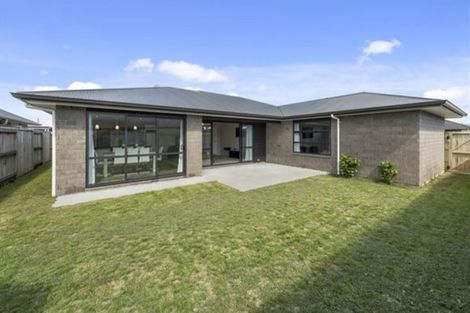 Photo of property in 8 Hebe Crescent, Papamoa Beach, Papamoa, 3118