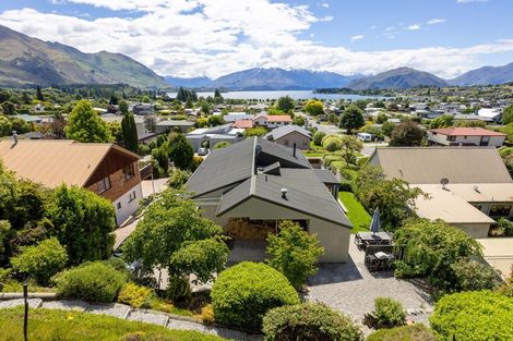 Photo of property in 3 Sycamore Place, Wanaka, 9305
