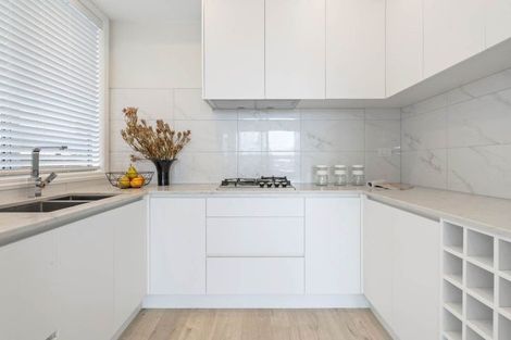 Photo of property in 7 Bounty Road, Long Bay, Auckland, 0630