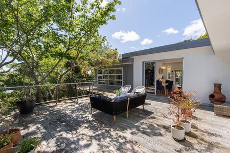 Photo of property in 48 Tiromoana Road, Raumati South, Paraparaumu, 5032