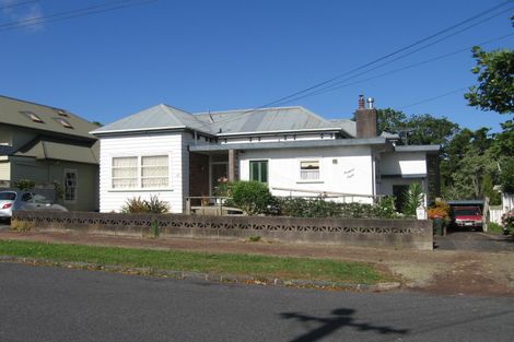 Photo of property in 8 Herne Bay Road, Herne Bay, Auckland, 1011