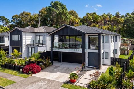 Photo of property in 19 Pacific Heights Road, Orewa, 0931