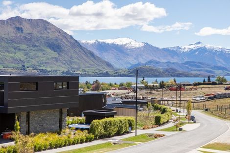 Photo of property in 30 Kirimoko Crescent, Wanaka, 9305