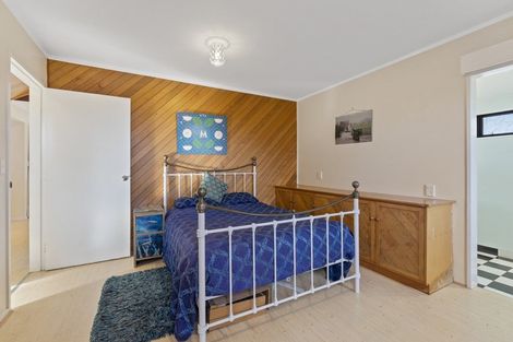 Photo of property in 103 Waikawa Beach Road, Manakau, Levin, 5573