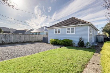 Photo of property in 19 Liverpool Street, Trentham, Upper Hutt, 5018