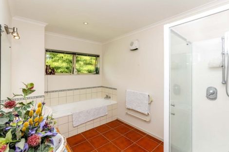 Photo of property in 1 Orlando Close, Frankleigh Park, New Plymouth, 4310