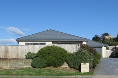 Photo of property in 152 Langdale Avenue, Paraparaumu, 5032