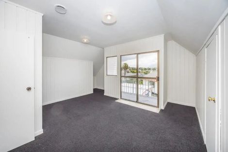 Photo of property in 50 Poaka Avenue, Dinsdale, Hamilton, 3204