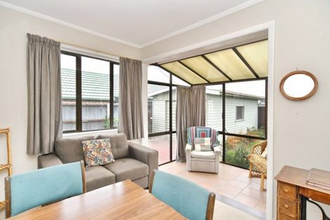 Photo of property in 72 Racecourse Road, Sockburn, Christchurch, 8042
