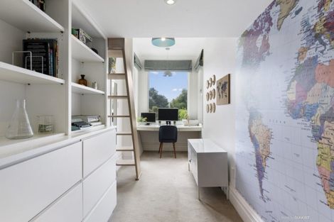 Photo of property in 33 Hay Street, Oriental Bay, Wellington, 6011