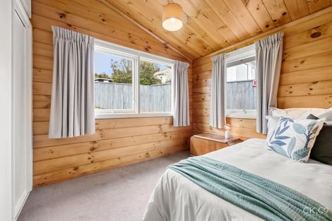 Photo of property in 224 Dowse Drive, Maungaraki, Lower Hutt, 5010