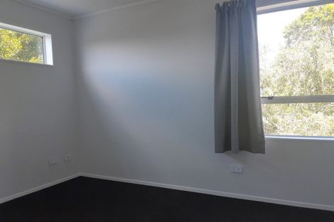 Photo of property in 1 Raelene Place, Massey, Auckland, 0614