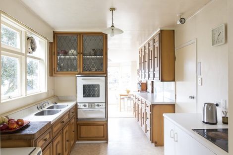 Photo of property in 209 Houghton Bay Road, Houghton Bay, Wellington, 6023