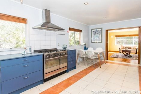 Photo of property in 239 Beach Haven Road, Birkdale, Auckland, 0626