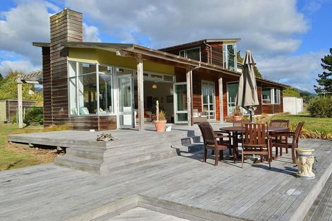 Photo of property in 31 Waitaheke Road, Te Horo, Otaki, 5581