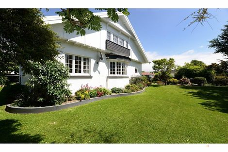 Photo of property in 17 Rhodes Street, Waimate, 7924