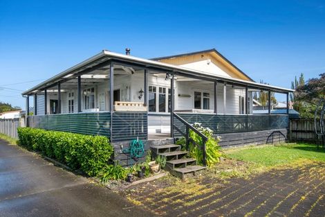 Photo of property in 51a Parakai Avenue, Parakai, 0830