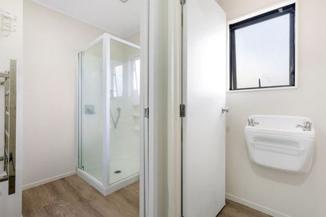 Photo of property in 2/160 Archers Road, Glenfield, Auckland, 0629