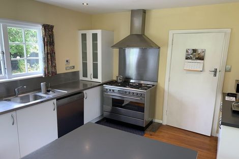 Photo of property in 129 Memorial Avenue, Burnside, Christchurch, 8053