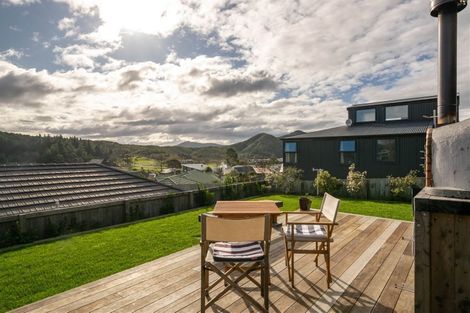 Photo of property in 112 Milton Terrace, Picton, 7220