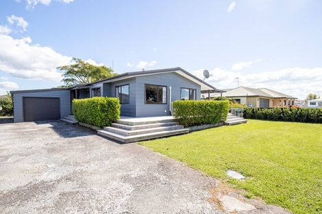 Photo of property in 28 Darlington Street, Ngatea, 3503